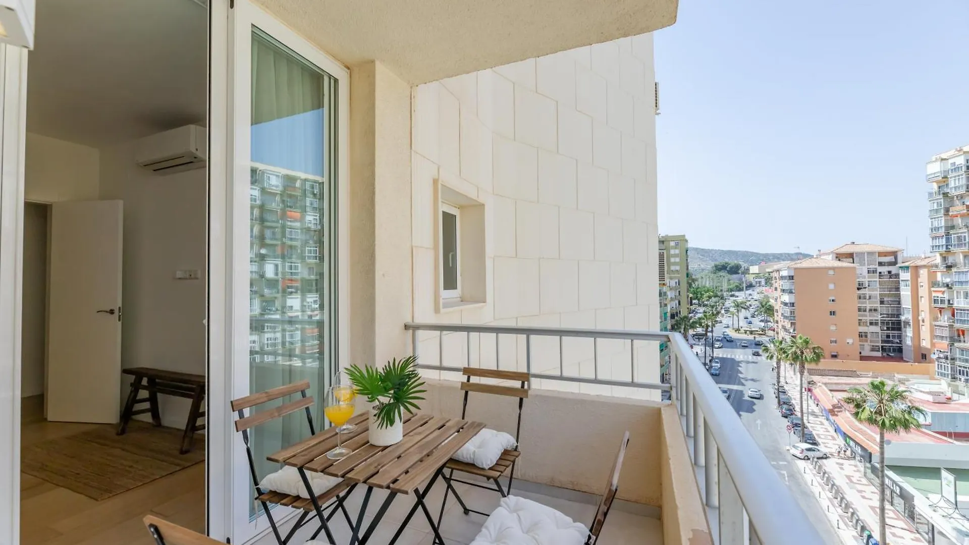 Apartment Stylish 2Bd Apt In The Centre 10 Minutes Away From The Beach Torremolinos